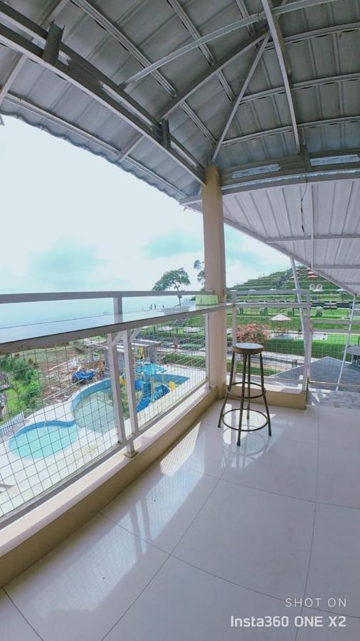 Pojok Kahyangan Homestay And Cabin Kejajar Eksteriør billede